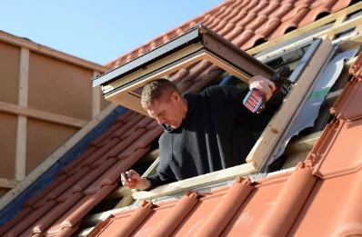 Pose de fenêtres de toit Velux à Coyron